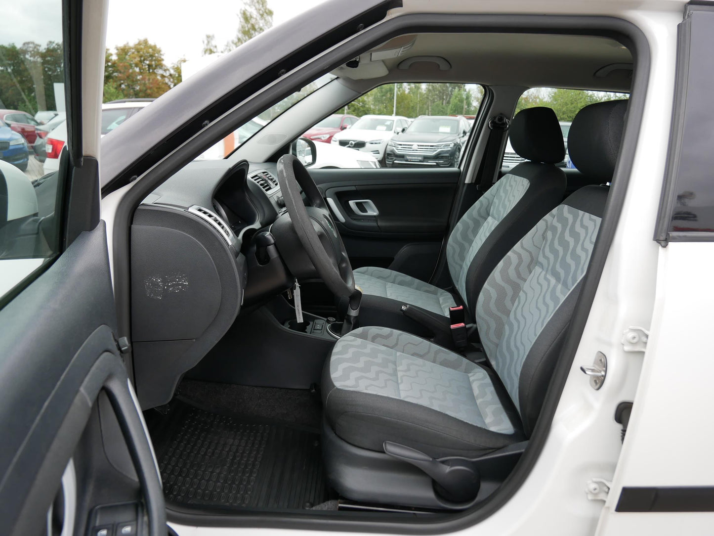 Škoda FABIA COMBI 1.4 16V 63 kW Ambition