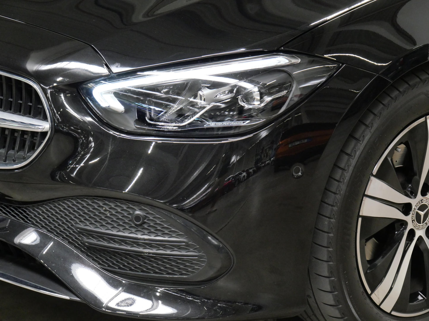 Mercedes-Benz Třídy C C 180 125 kW AUT
