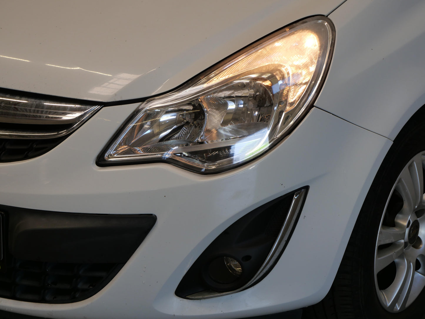 Opel Corsa 1.2 16V 63 kW
