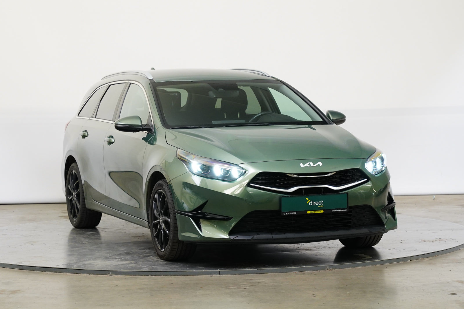 Kia Ceed 1.5 T-GDI 117 kW – foto 8