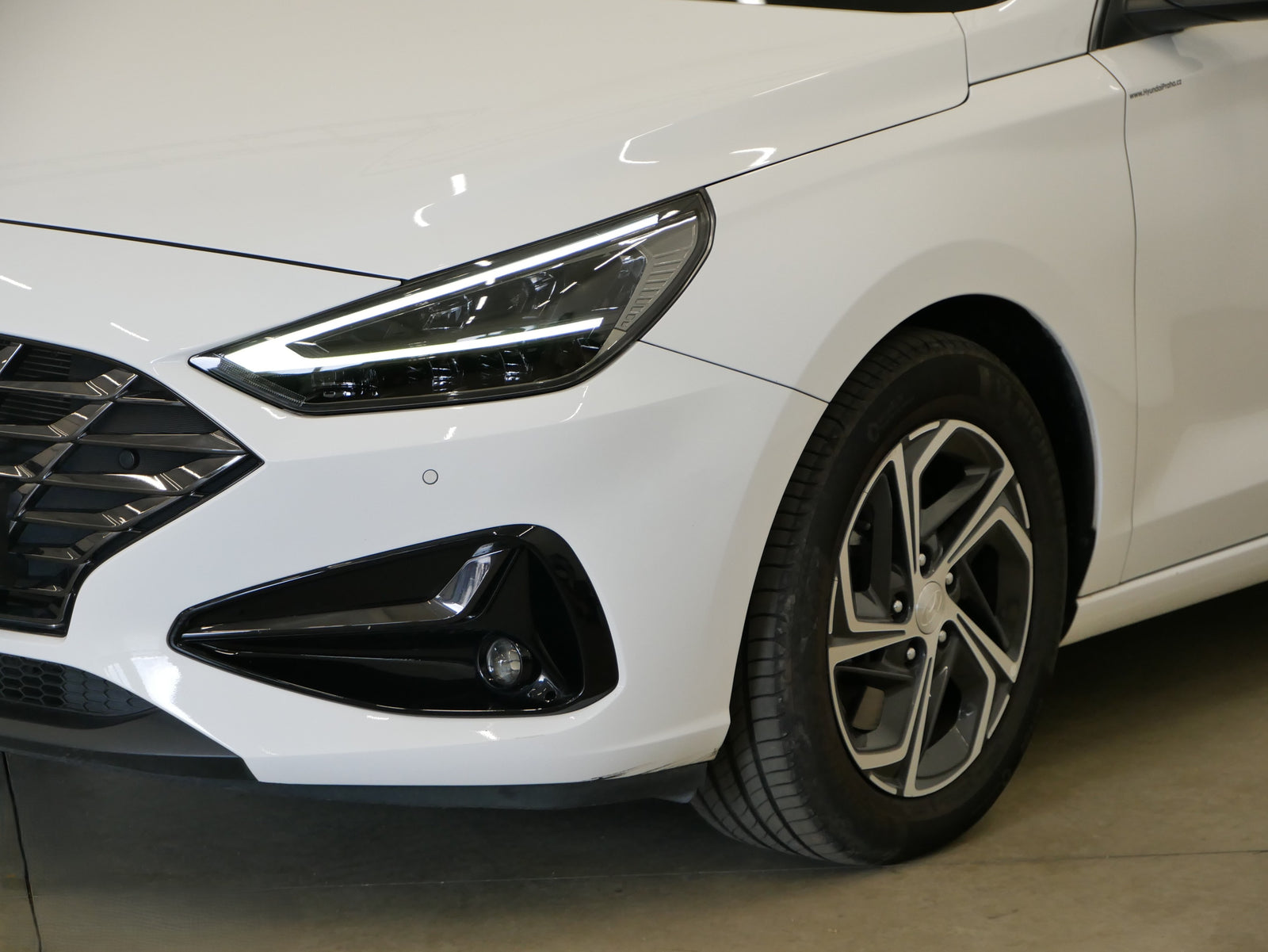 Hyundai i30 1.0 T-GDI 88 kW DCT Smart – foto 9