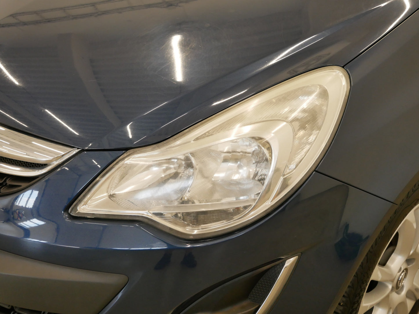 Opel Corsa 1.2 16V 63 kW