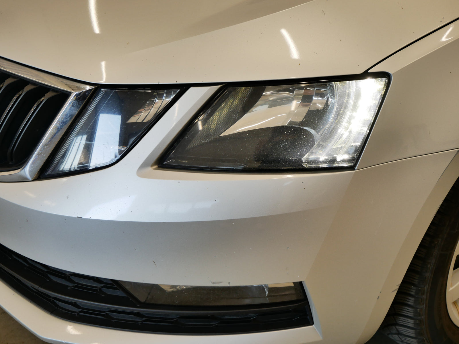 Škoda Octavia 1,6 TDi 85kW Ambition Plus – foto 9