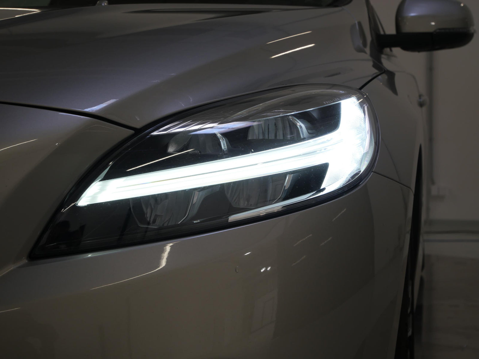 Volvo V40 D3 110 kW Momentum – foto 9