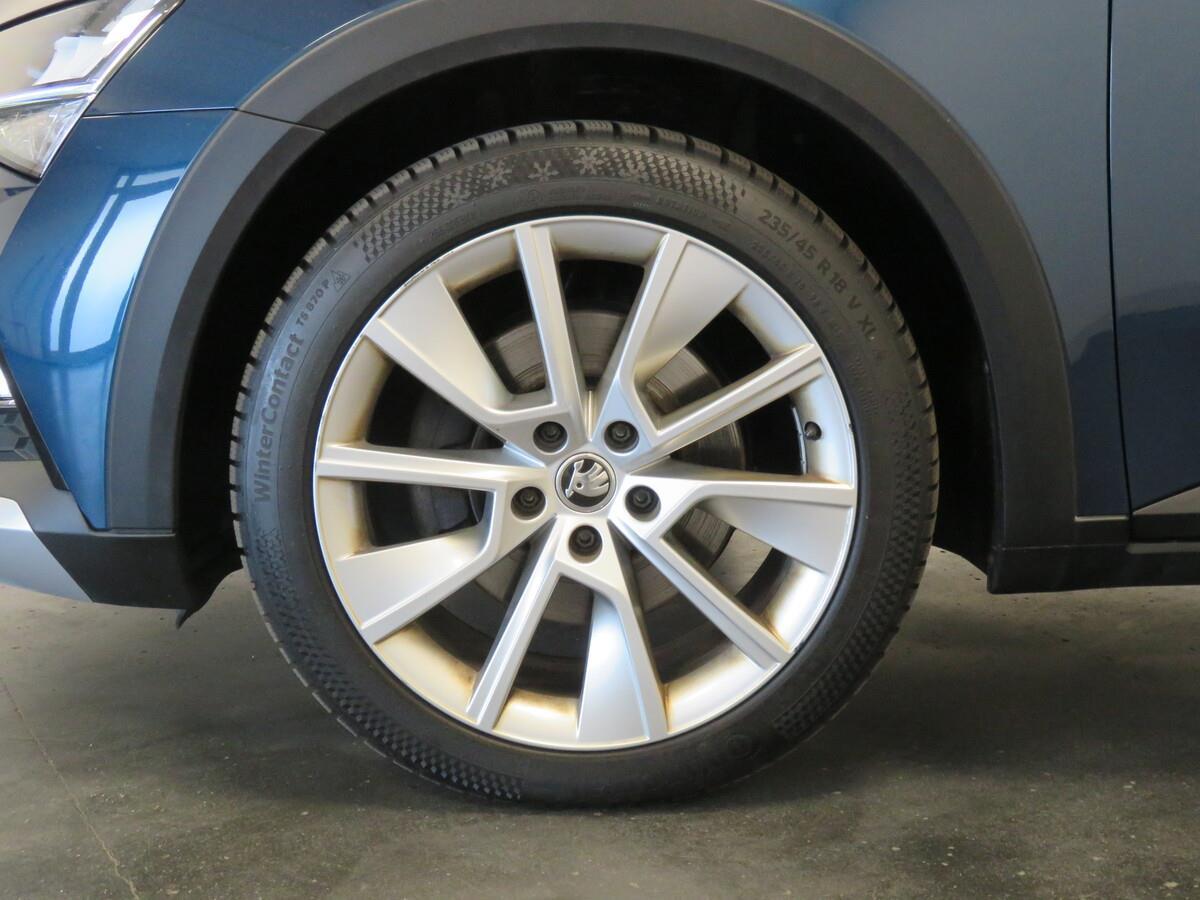 Škoda Superb 2.0 TDI 147 kW DSG 4x4 Scout