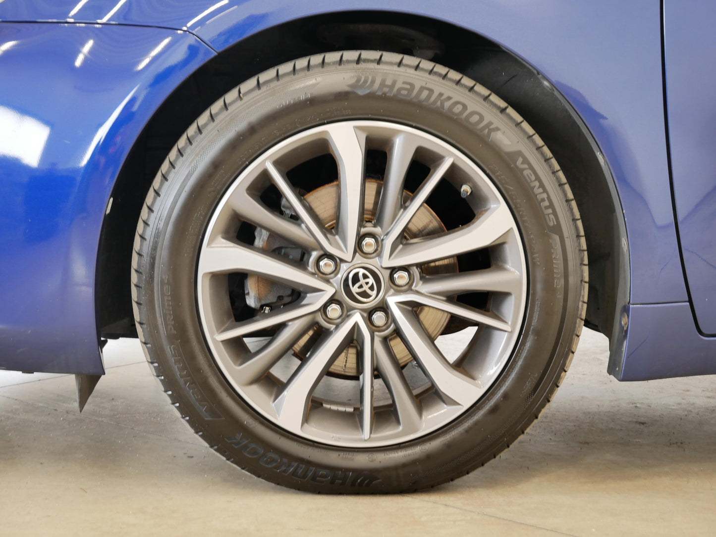 Toyota Avensis 1.6 82 kW Business