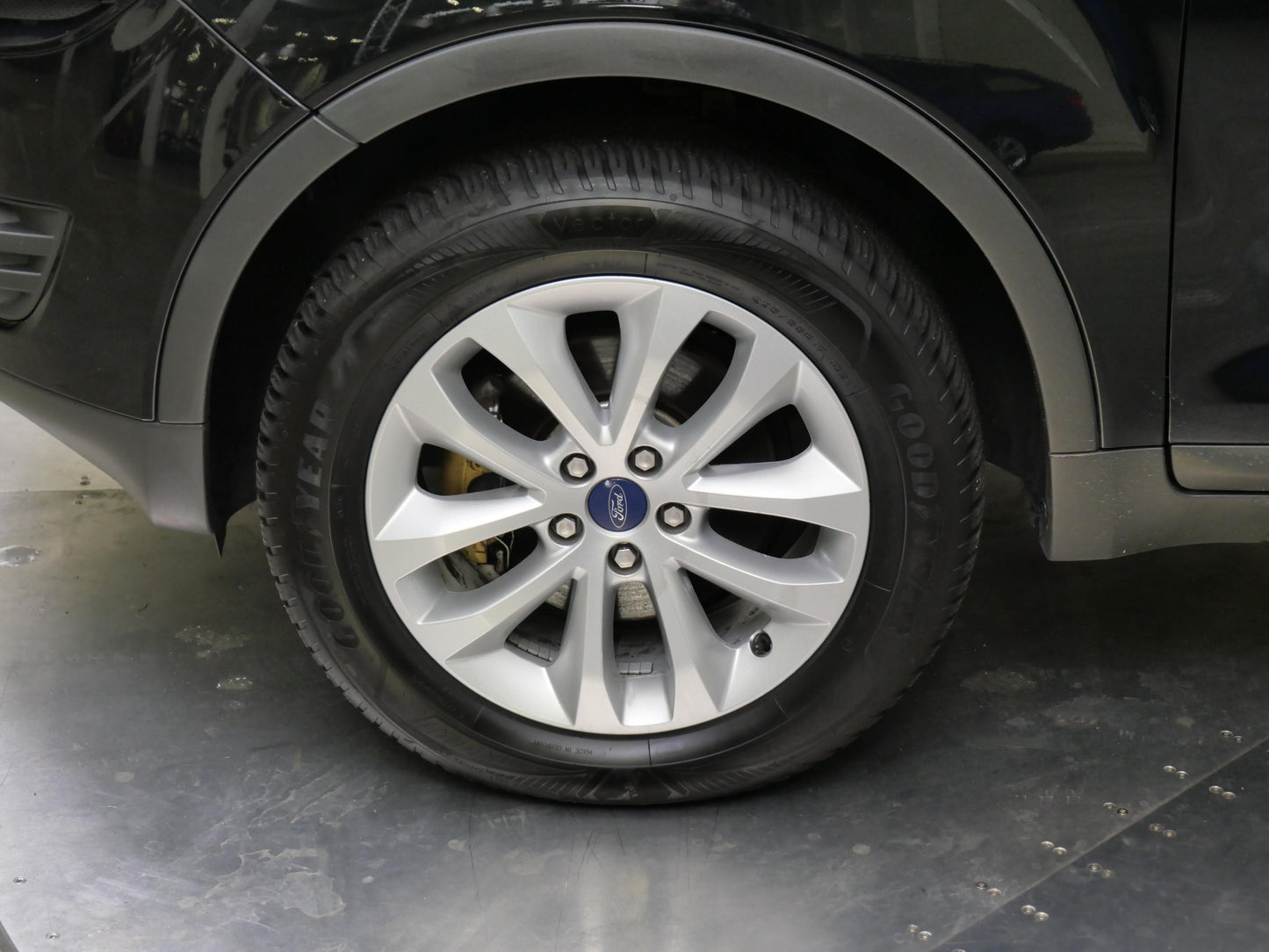 Ford Kuga 2.0 TDCi 120 kW Trend