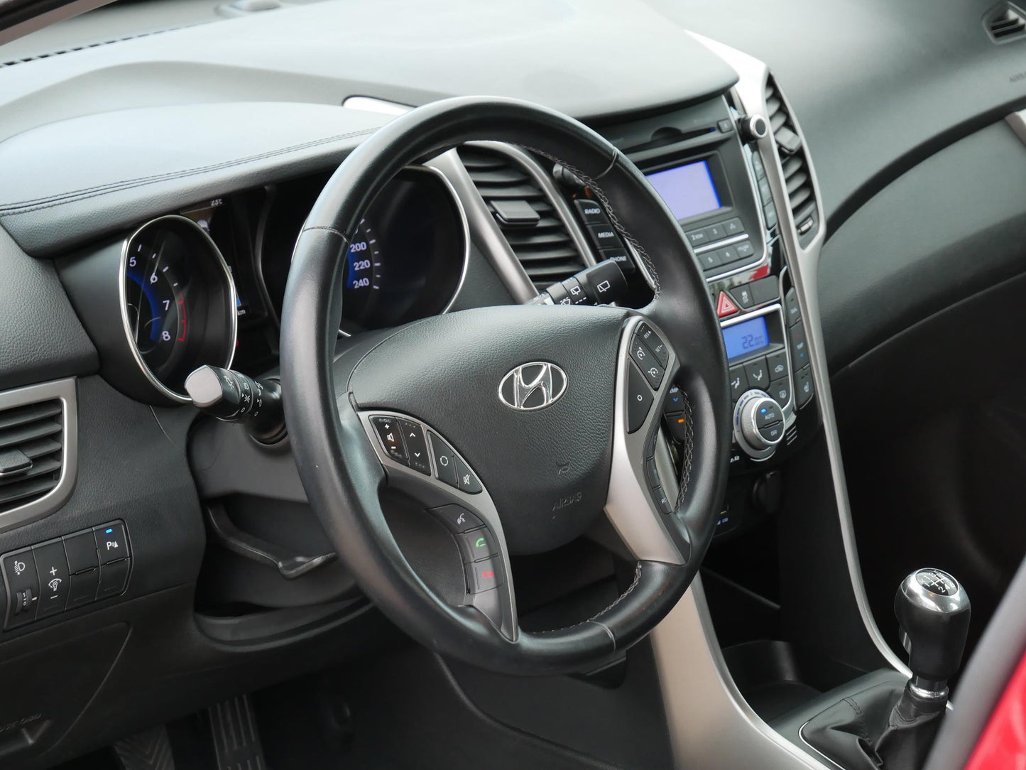 Hyundai i30 Combi 1.6 GDI 99 kW Trikolor