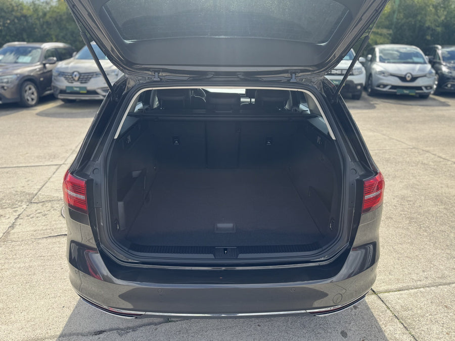Volkswagen Passat 2.0 TDI 176kW DSG 4x4 Highline – foto 9