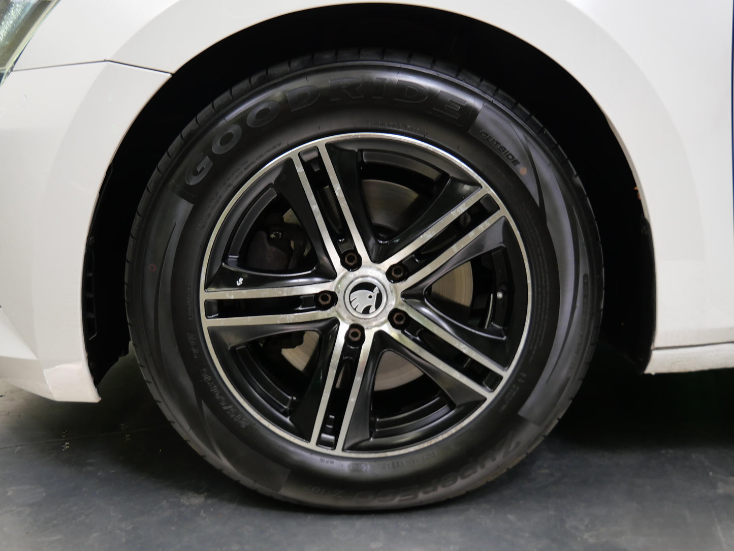 Škoda Superb 2.0 TDI 140kW DSG 4x4 Ambition