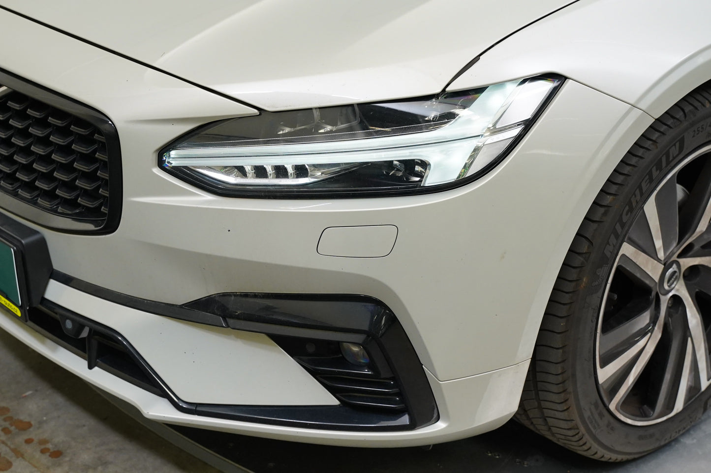 Volvo V90 2.0 B4 145 kW R-Design
