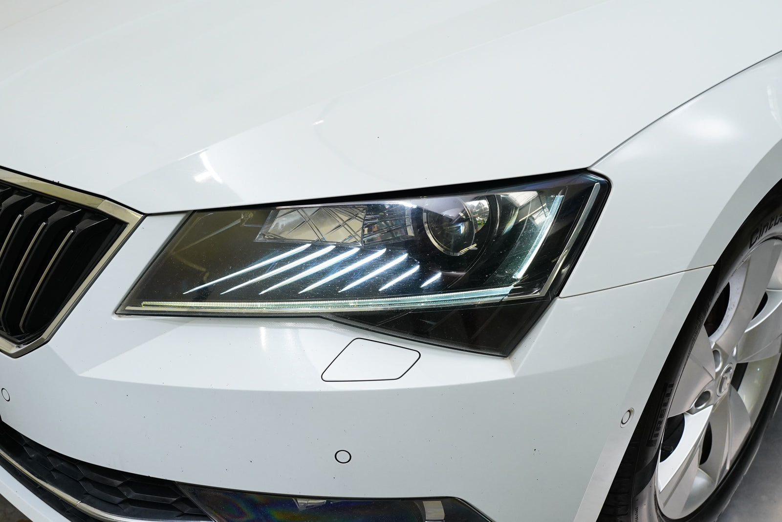 Škoda Superb 2.0 TDI 140 kW Style – foto 9
