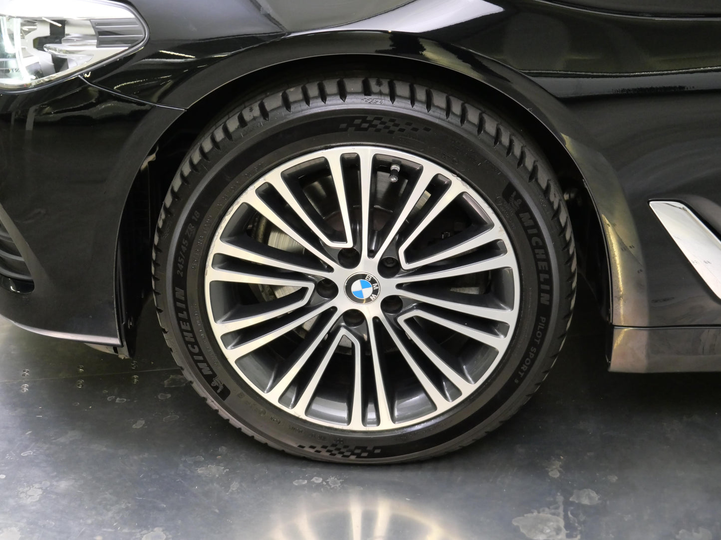 BMW Řada 5 520d xDrive 140 kW
