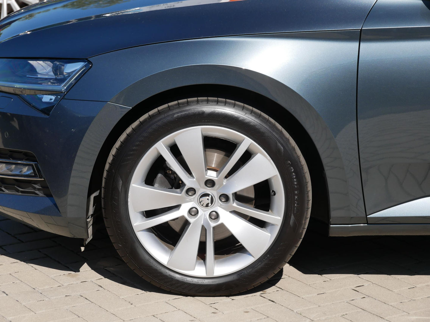 Škoda Superb 2.0 TDI 140 kW Style Business+