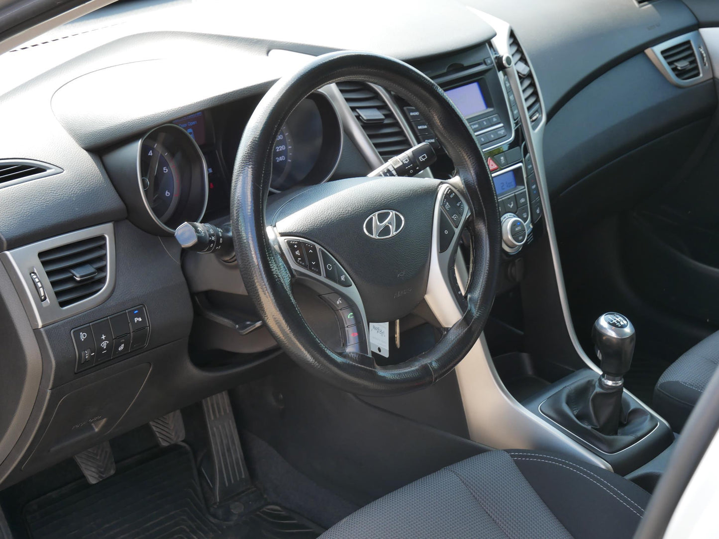 Hyundai i30 1.6 CRDI 81 kW Trikolor