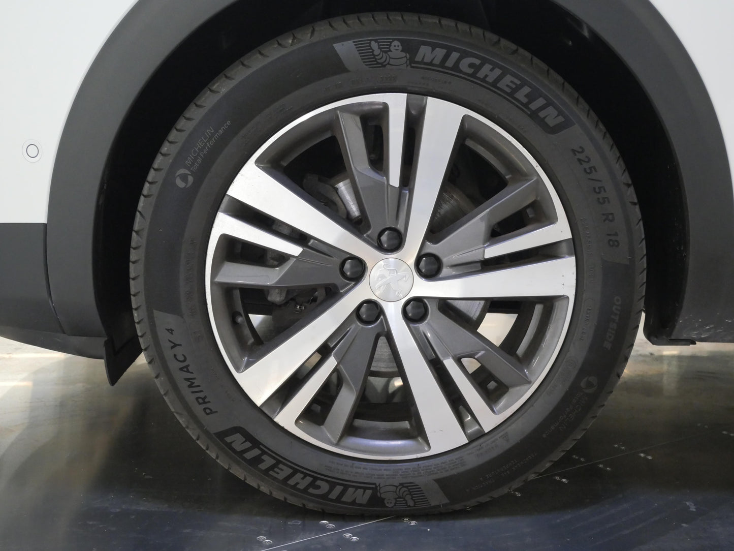 Peugeot 3008 1.5 BlueHDi 96 kW ALLURE