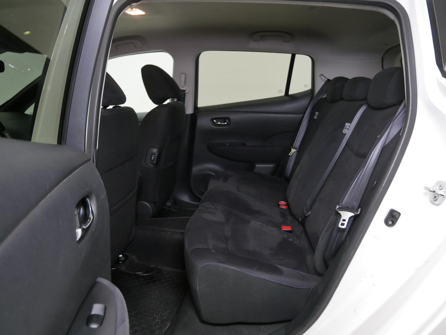 Nissan LEAF 80 kW Acenta 30 KWH