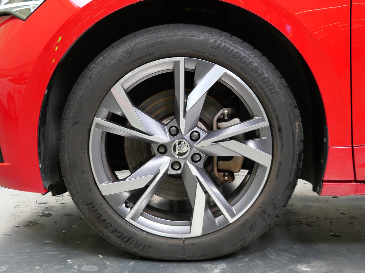 Škoda ENYAQ iV 80X 195/82 E1A