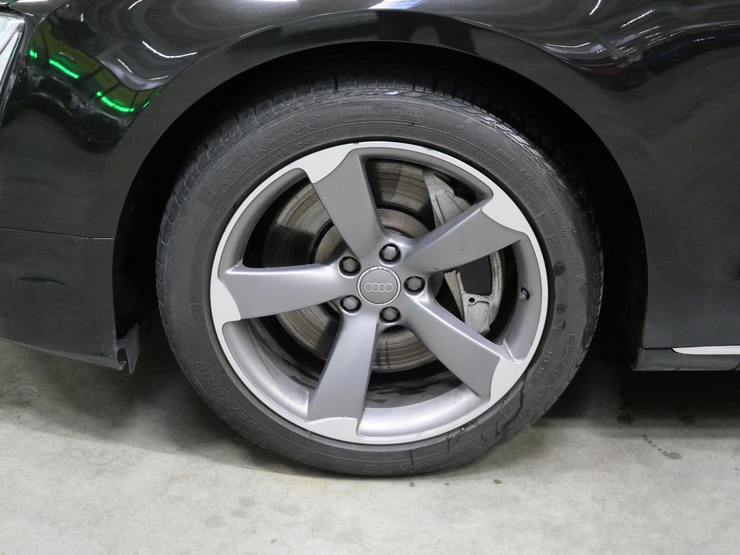 Audi A8 4.2 FSI V8 273 kW Long