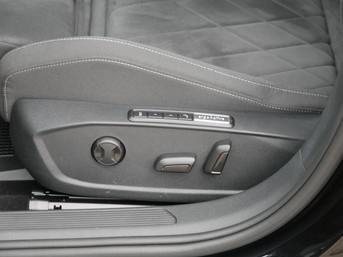Volkswagen Golf 1.5 eTSI 96 kW Style