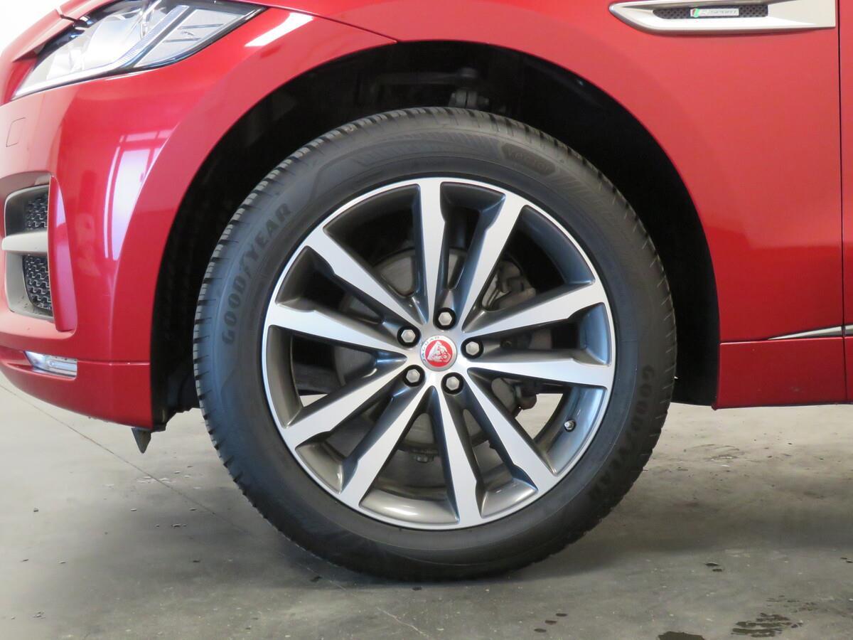 Jaguar F-Pace 20d 132 kW AWD Pure