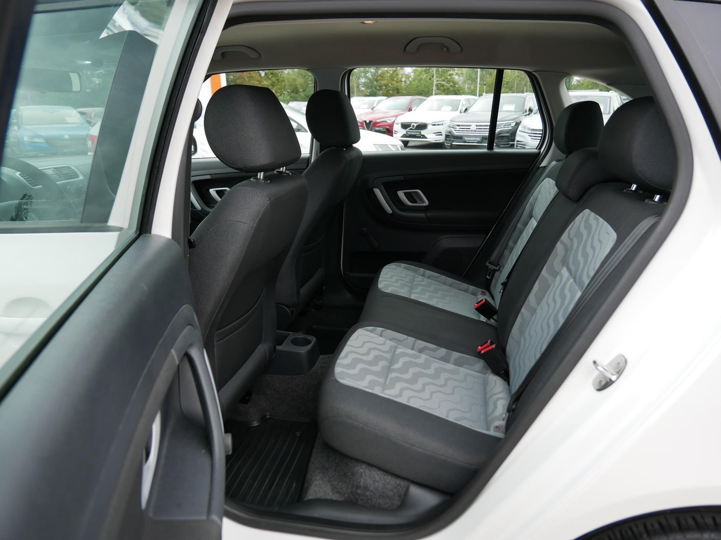 Škoda FABIA COMBI 1.4 16V 63 kW Ambition
