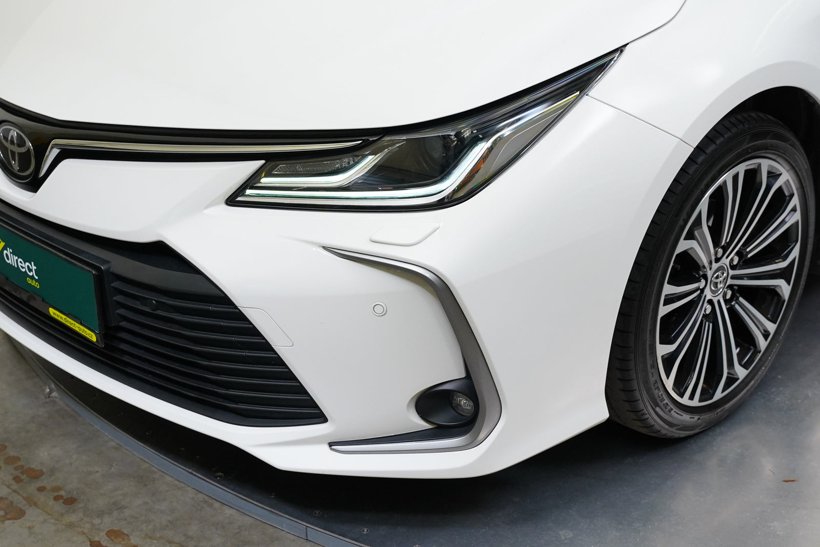 Toyota Corolla 1.6i 97 kW Valvematic – foto 9