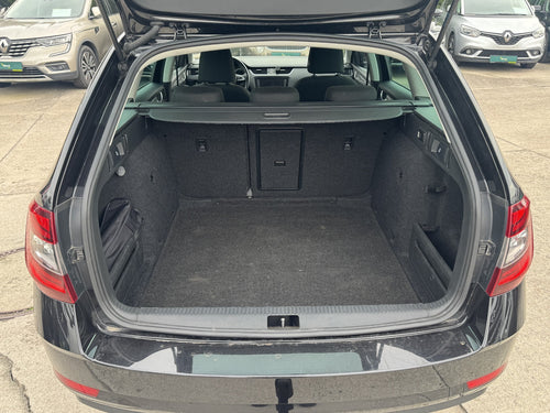 Škoda Octavia 1.6 TDI 85 kW Style – foto 9