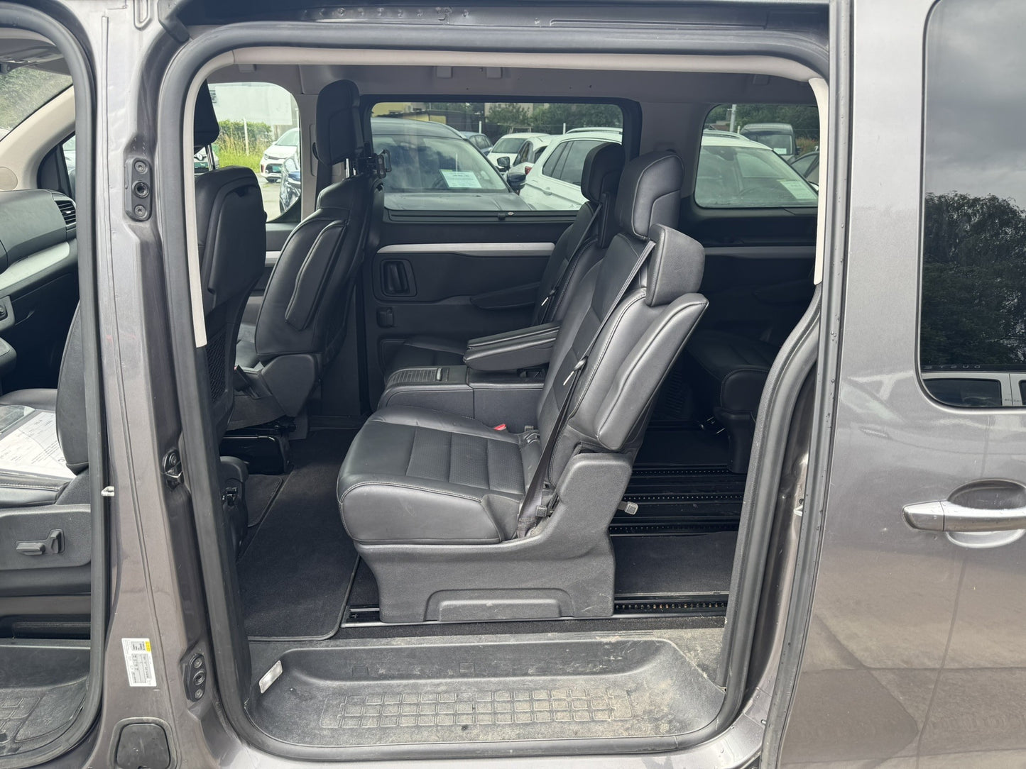 Peugeot Traveller 2.0 HDi 130 kW