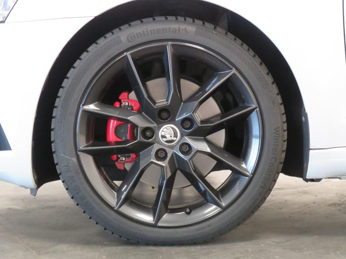 Škoda Octavia 2.0 TDI 135kW DSG RS Challenge