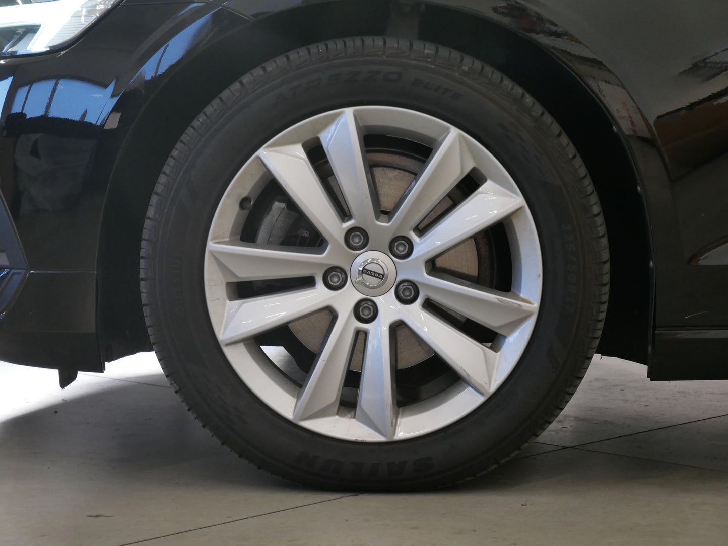 Volvo V60 B4 145 kW Core AUT