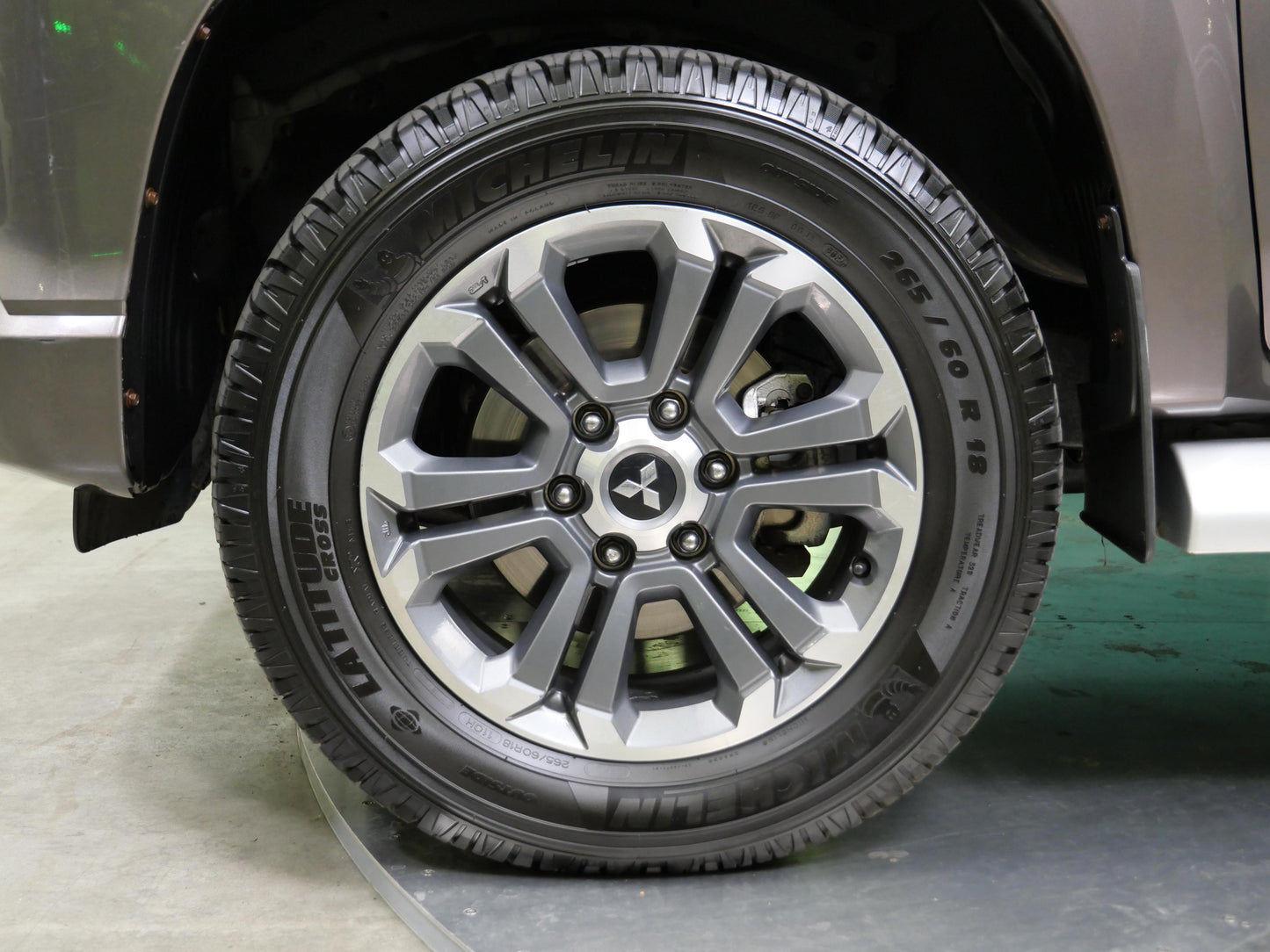 Mitsubishi L200 2.3 DI-D 110 kW AWD
