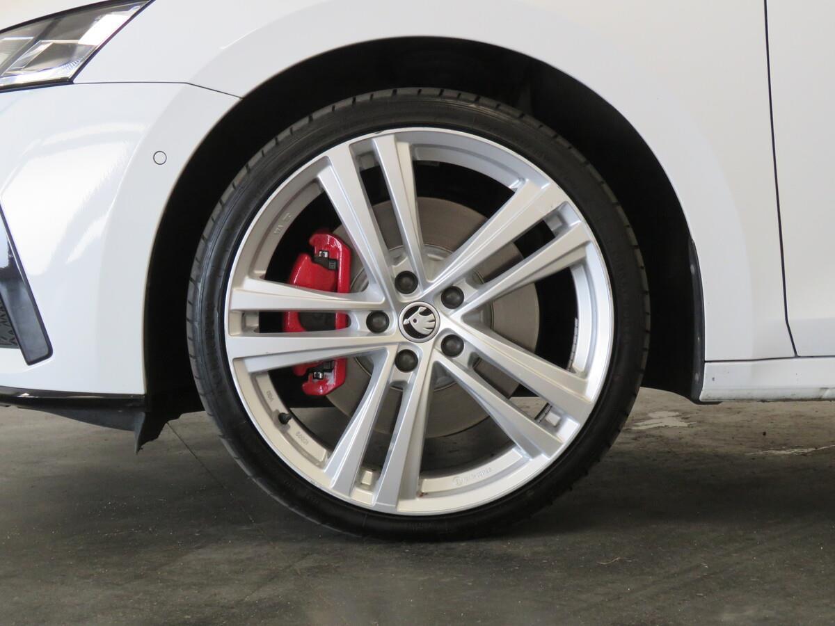 Škoda Octavia 2.0 TSI 180 kW RS