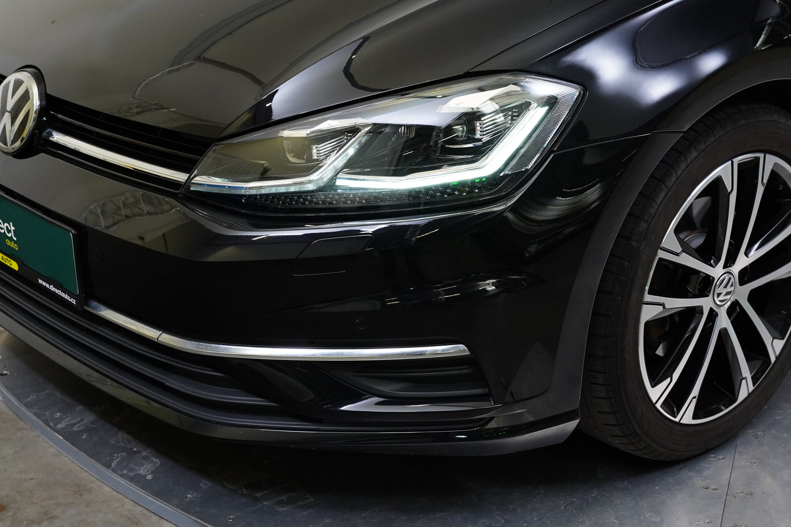 Volkswagen Golf 1.6 TDI 85 kW Comfortline – foto 9