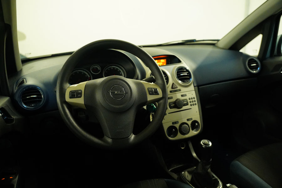 Opel Corsa 1.2 i 16V – foto 5