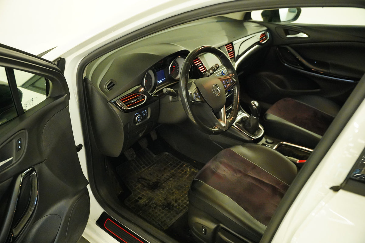 Opel Astra 1.2 T 96 kW DesignTech – foto 6