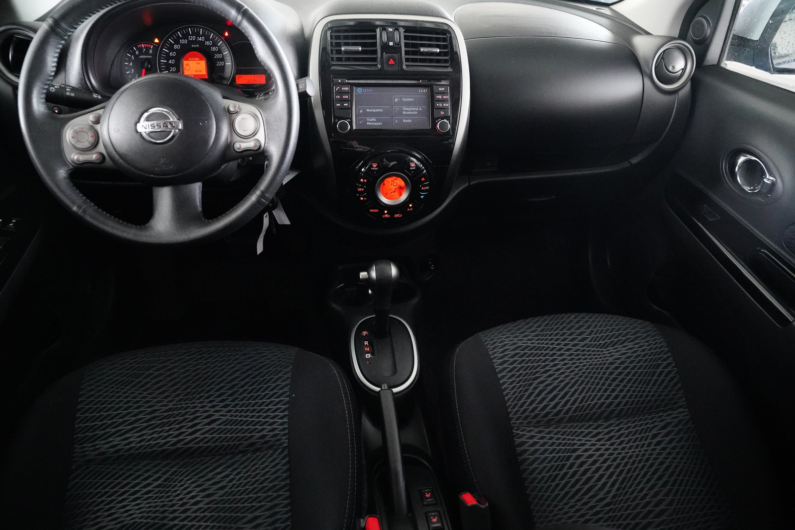 Nissan Micra 1.2 i 59 kW N-Tec – foto 6