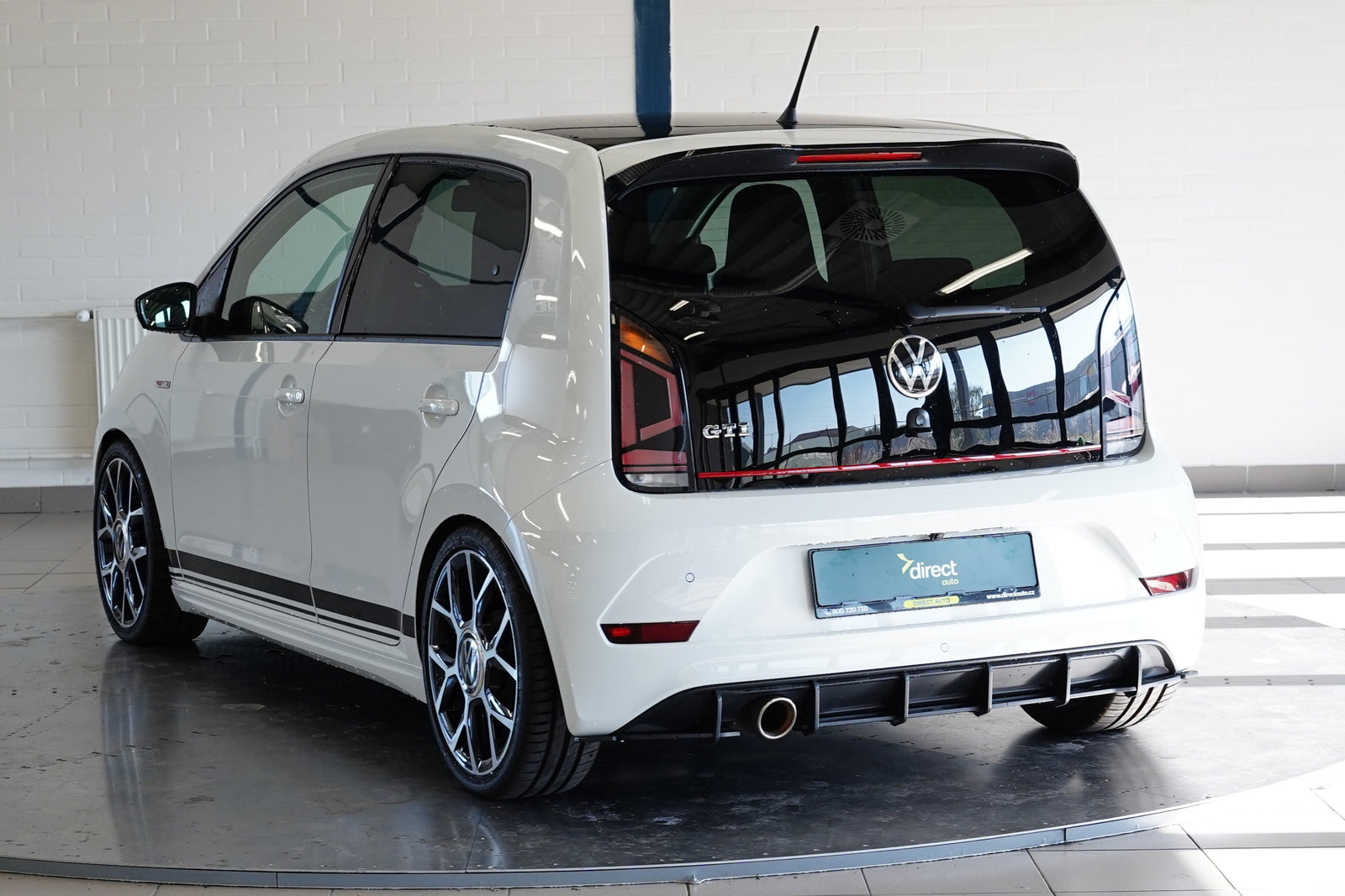 Volkswagen up! 1.0 TSI 85 kW GTI – foto 4