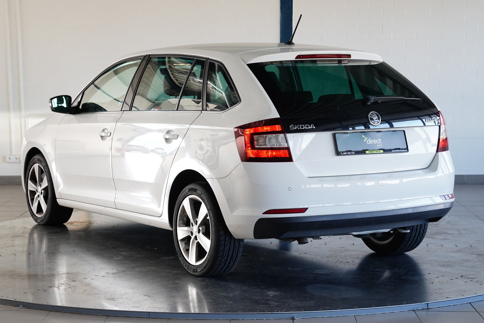 Škoda Rapid 1.6 TDI 85 kW Style Plus – foto 4