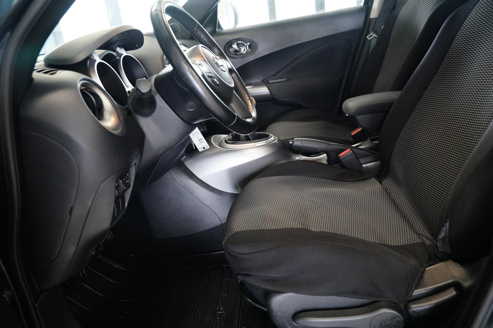 Nissan Juke 1.6i 86 kW – foto 6