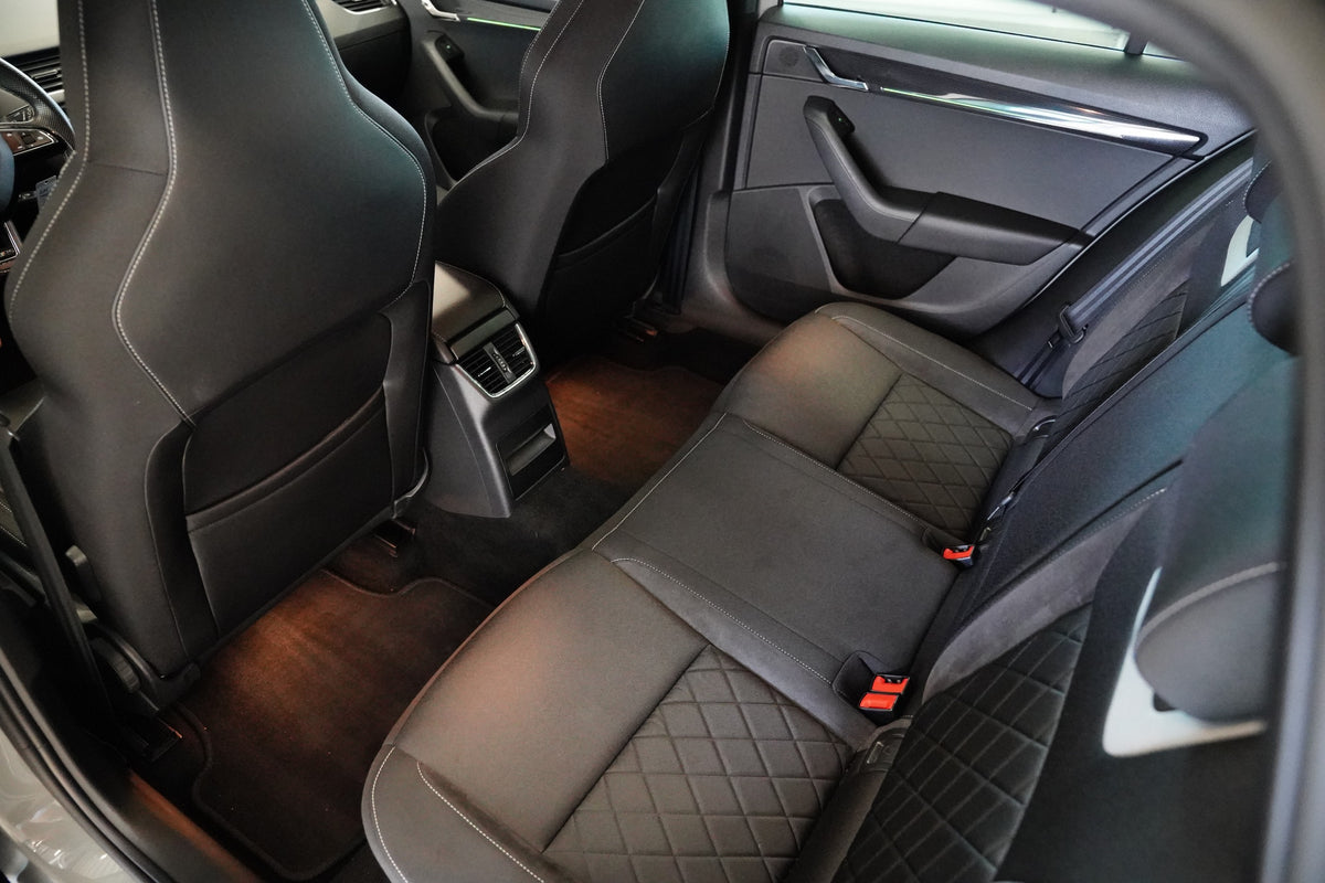 Škoda Octavia 2.0 TSI 180 kW RS – foto 26