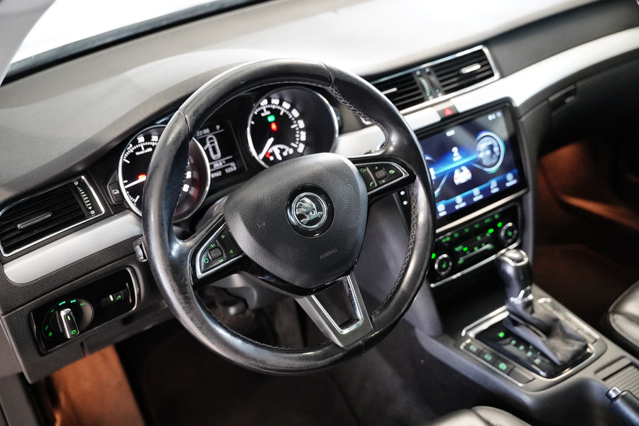 Škoda Superb 1.6 TDI 77 kW Elegance DSG – foto 5