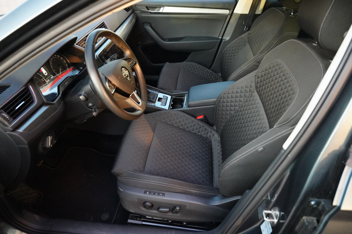 Škoda Superb 2.0 TDI 110 kW – foto 5
