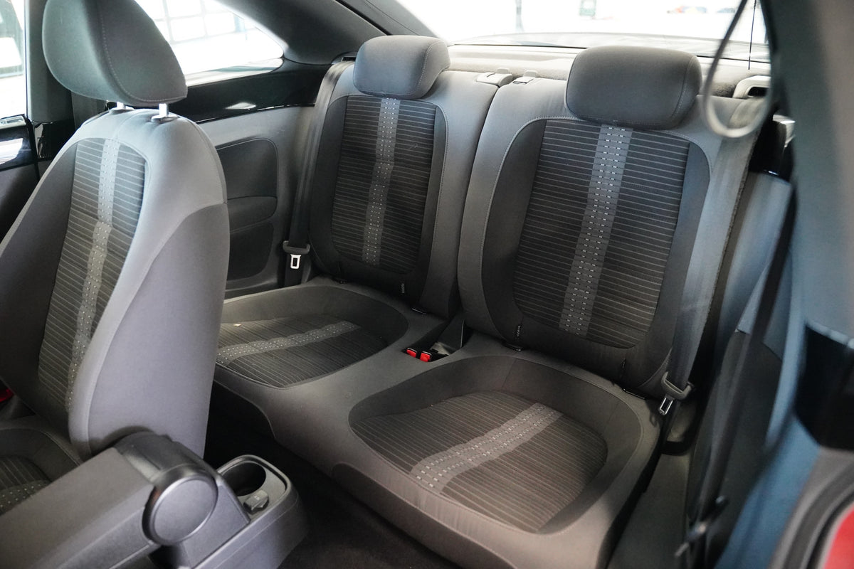 Volkswagen Beetle 2.0 TSI 147 kW DSG Fender