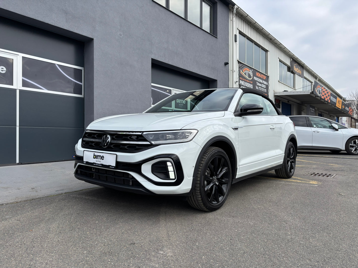 Volkswagen T-Roc 1.5 TSI Cabriolet R-Line