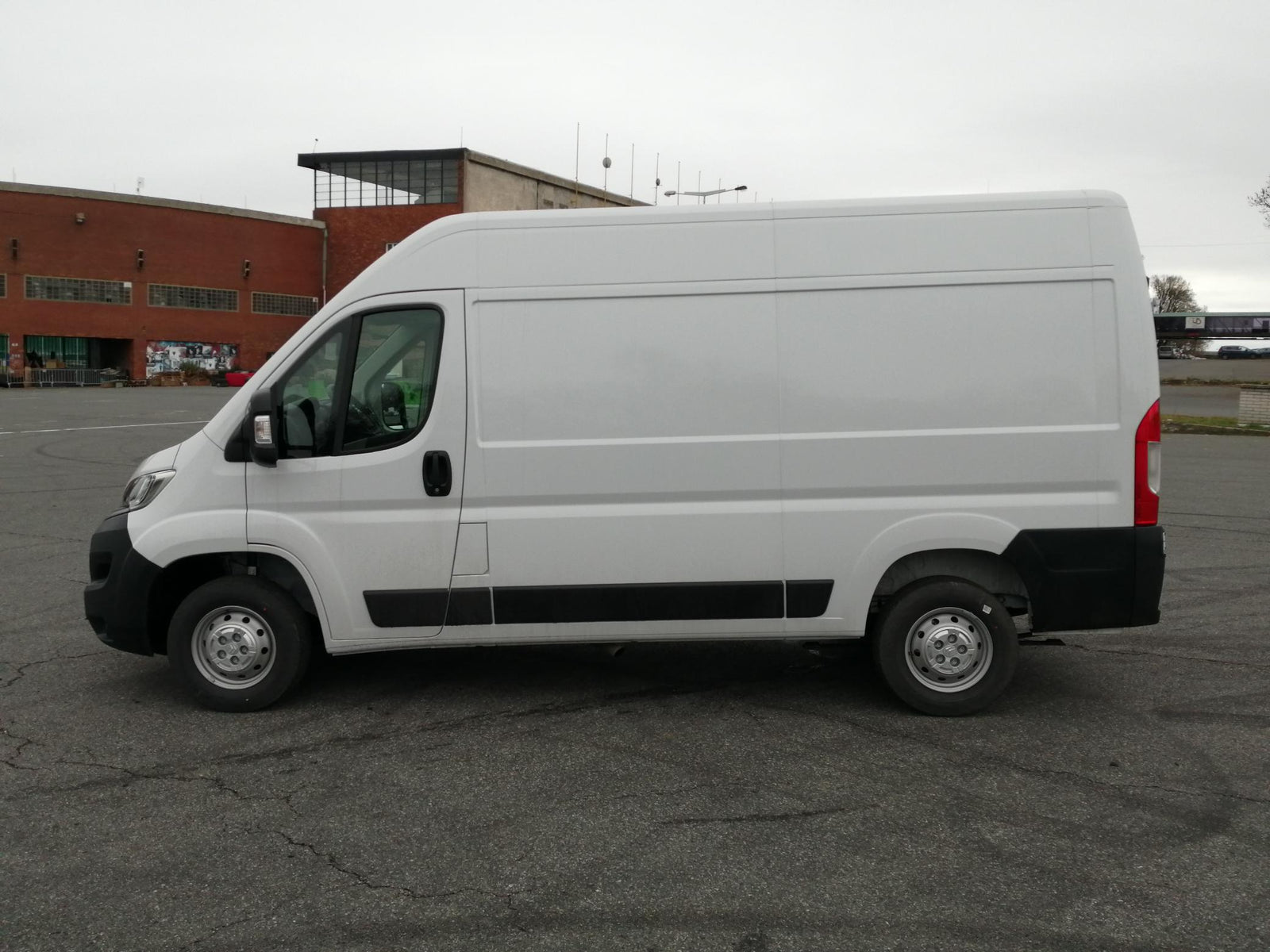 Citroen Jumper 2.2 BHDI 103 kW L2H2 – foto 3