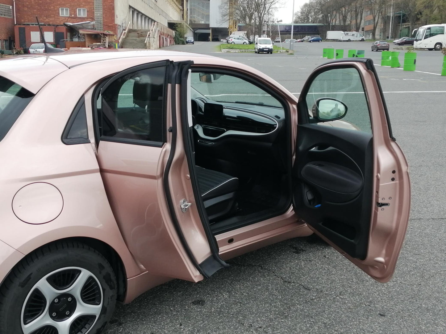 Fiat 500e BEV 3+1 Passion 42kWh dojezd ve městě až 320km