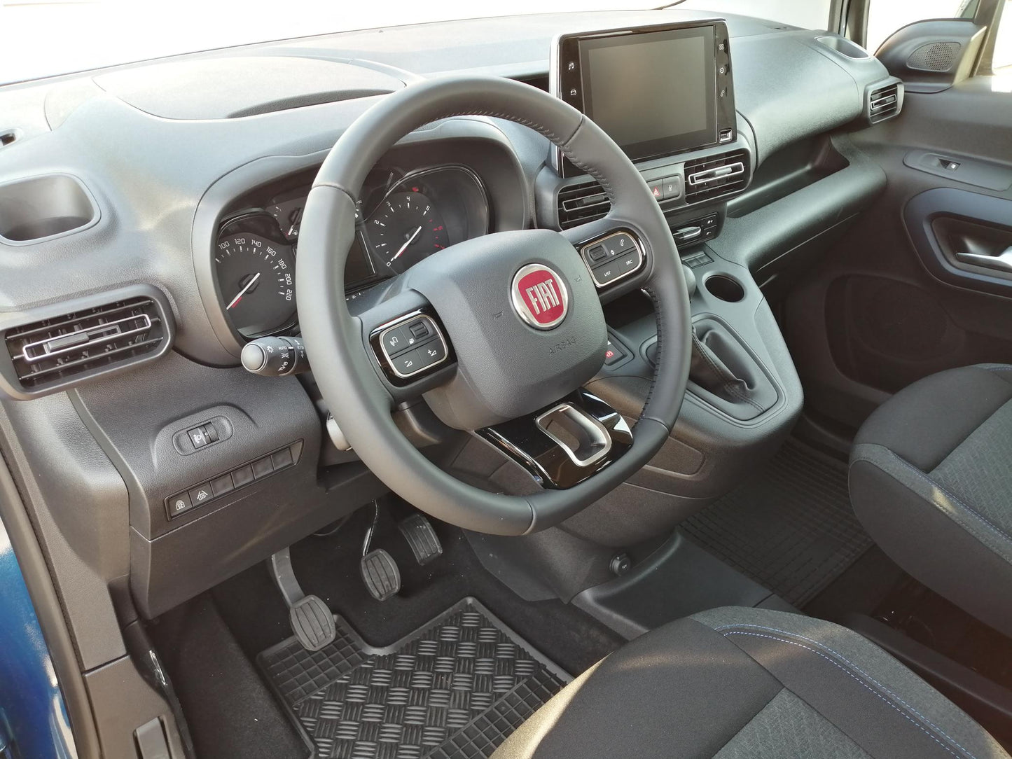 Fiat Doblo NEW Kombi N1 1,5 BHDI 130k L1