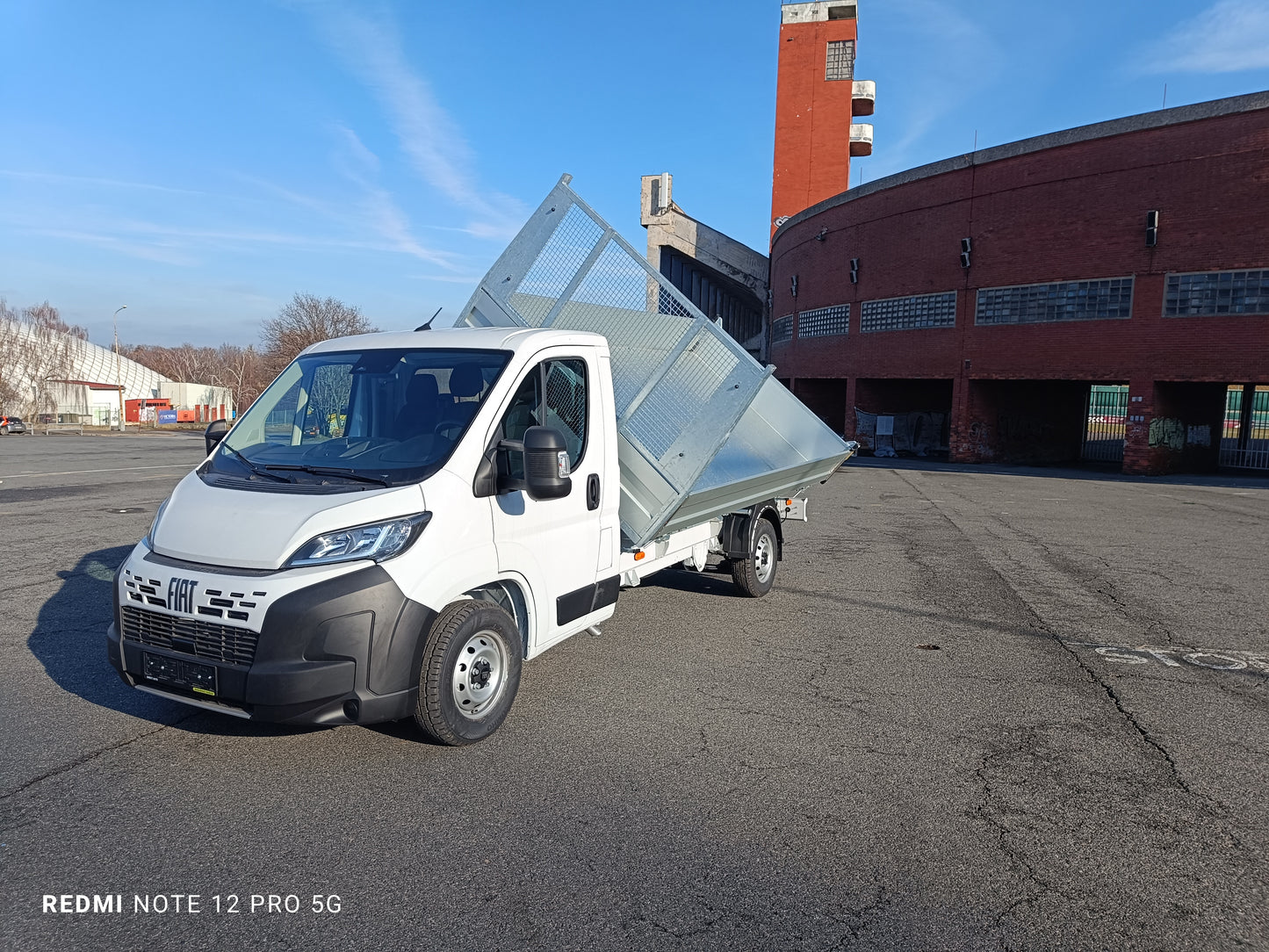 Fiat Ducato Maxi Valník 3-stranný sklápěč 2,2 MTJ 140k 35 L4