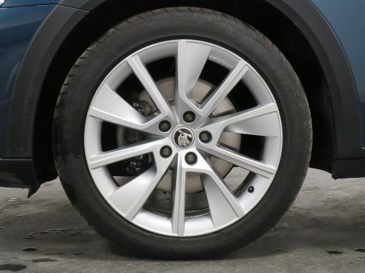 Škoda Superb 2.0 TDI 147 kW Scout